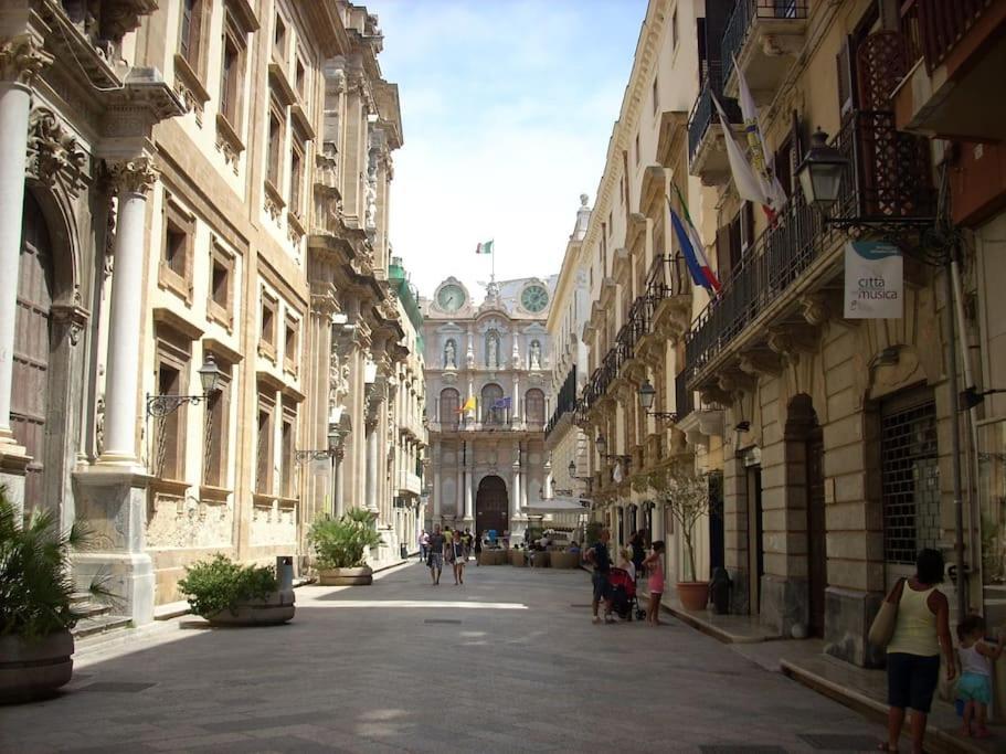 Centro Storico-Imbarcadero Per Le Isole***** Trapani Exterior foto